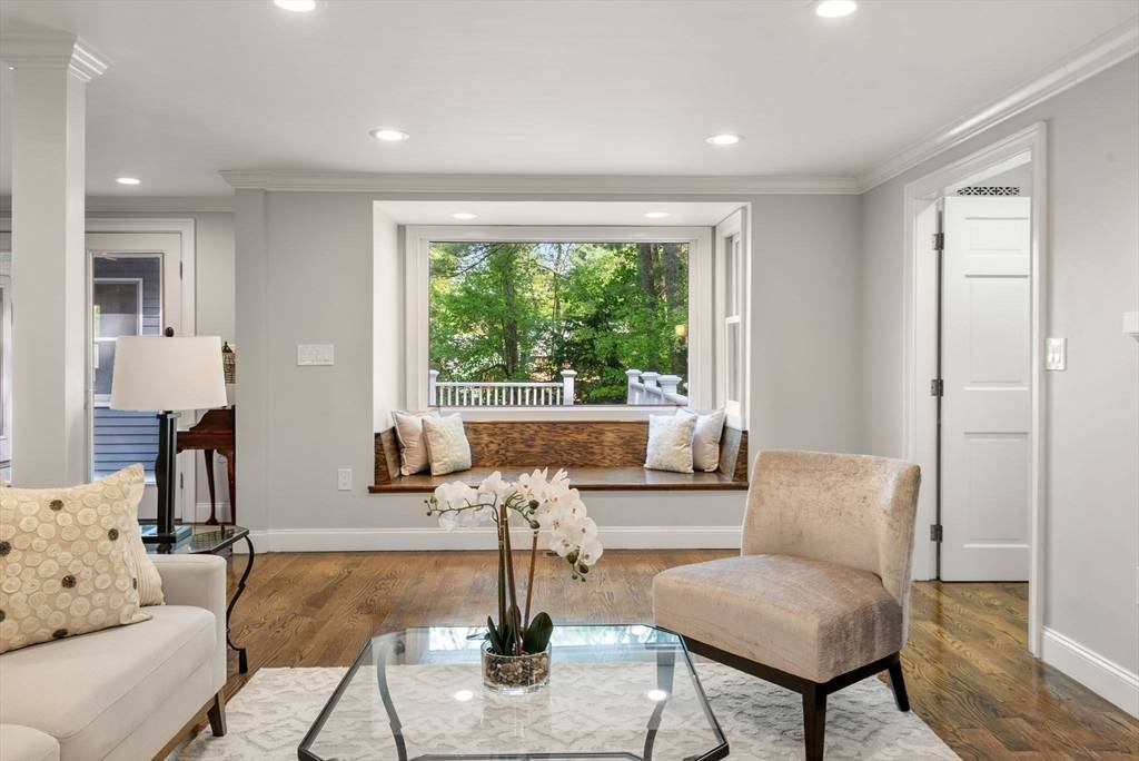 Weston, MA 02493,56 Arrowhead Rd