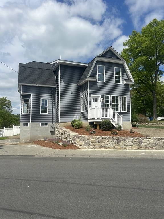 Randolph, MA 02368,182 Russ St