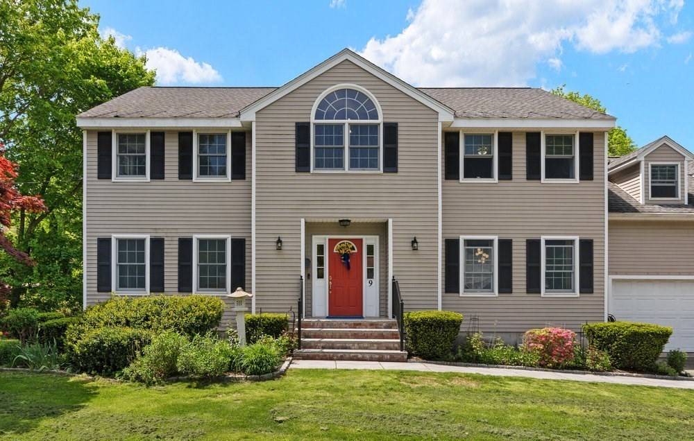 Stoneham, MA 02180,9 S Marble St