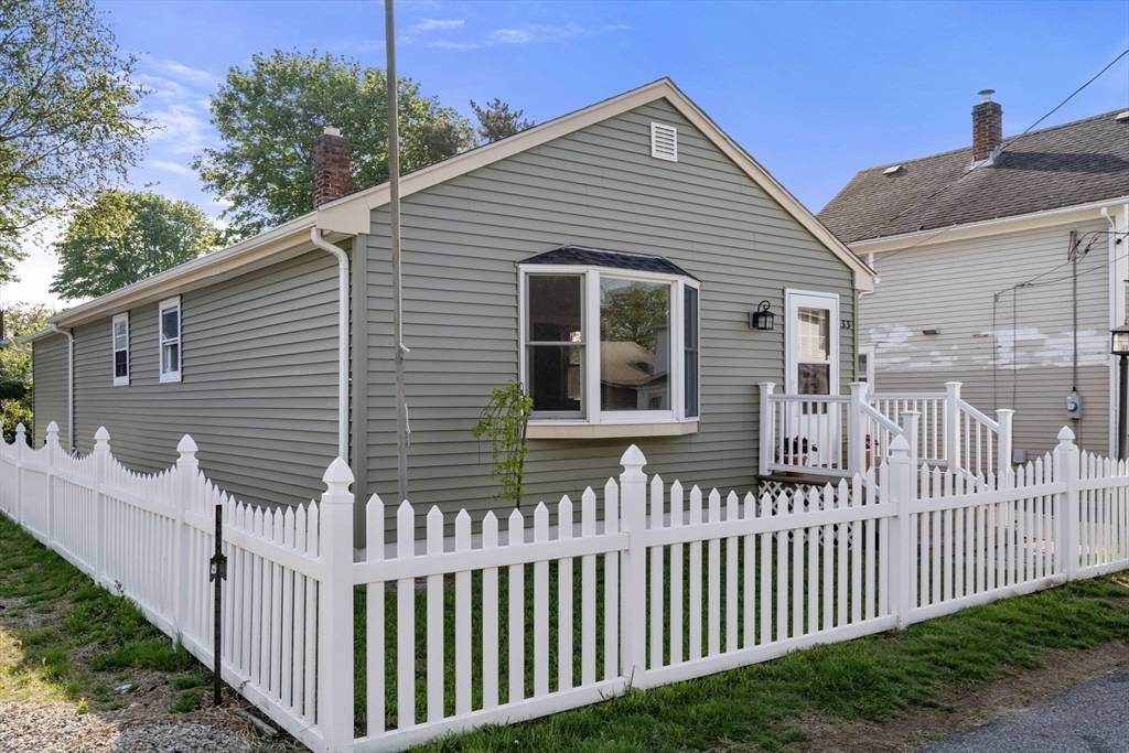 Portsmouth, RI 02871,33 Morgan Street