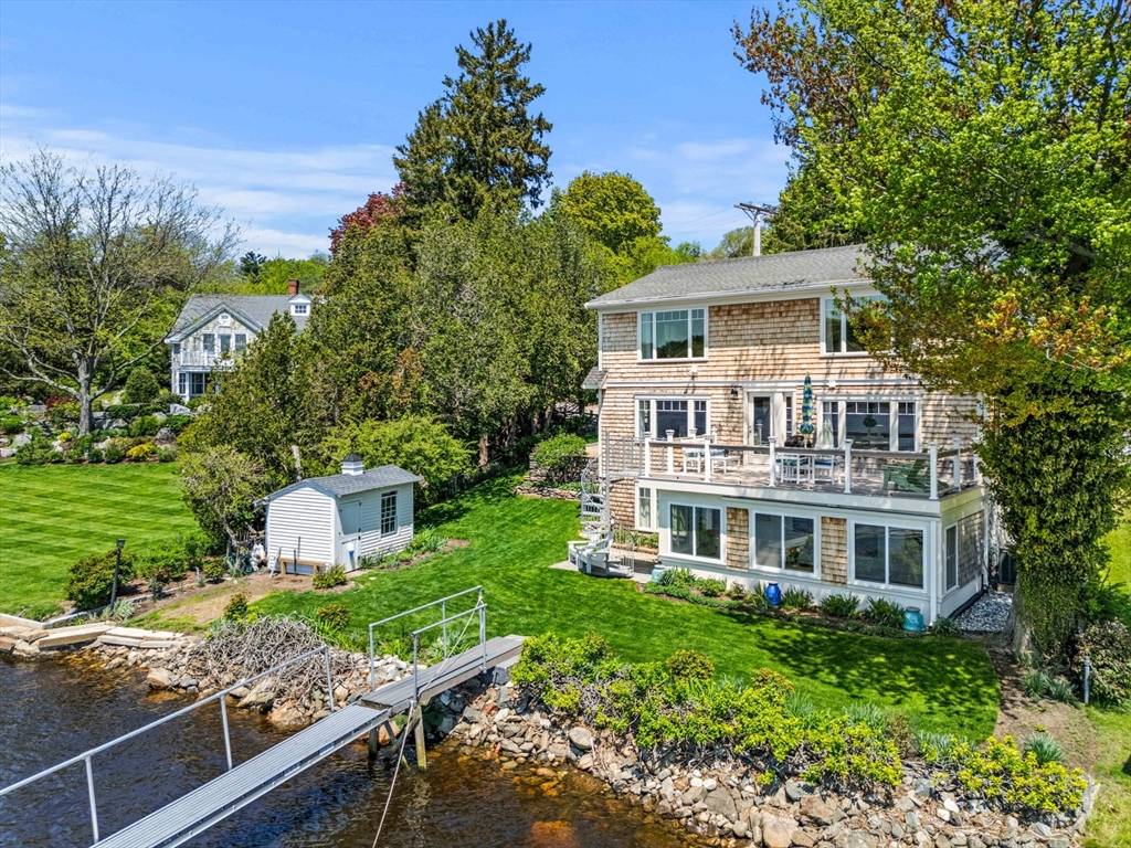 Amesbury, MA 01913,485 Main St.