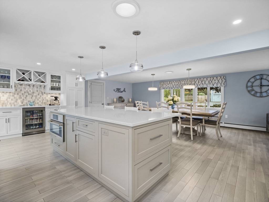 Scituate, MA 02066,9 Vinal Ave