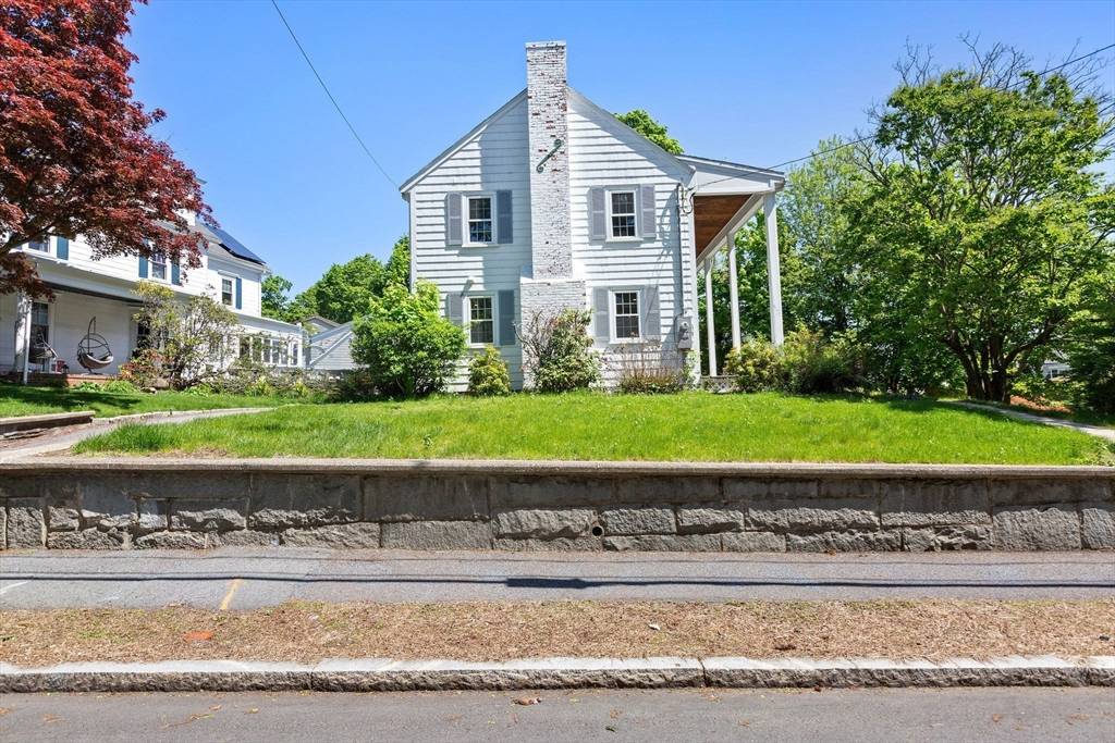 Medford, MA 02155,89 Woburn St