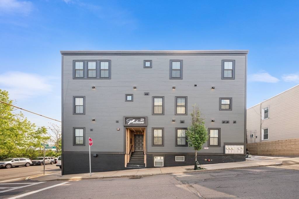 Boston, MA 02128,2 Putnam St #1
