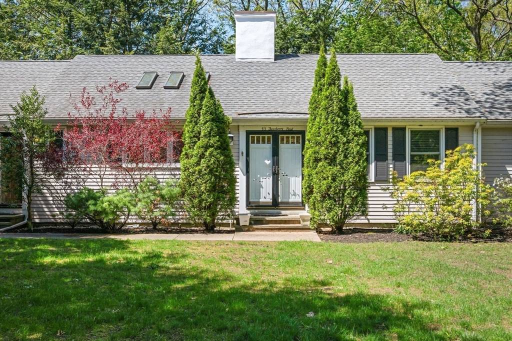 Winchester, MA 01890,65 Thornberry Rd