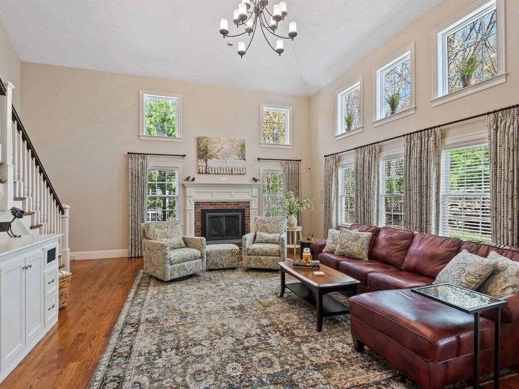 9 Morningside Drive Shrewsbury, MA 01545