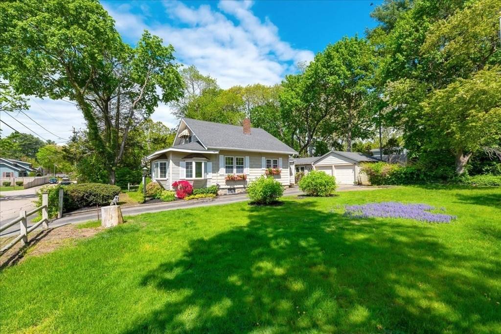 Holbrook, MA 02343,44 Maplewood Avenue