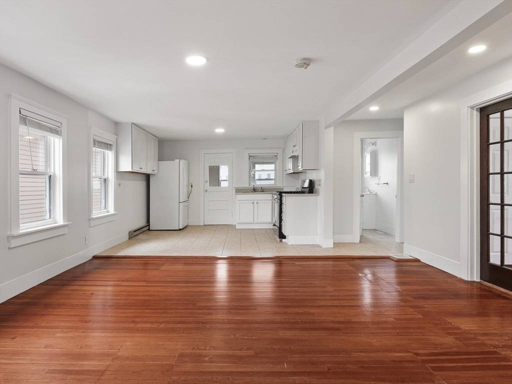 Concord, MA 01742,17 Bradford Street #1