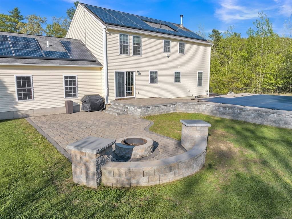 Charlton, MA 01507,6 Baker Pond Road