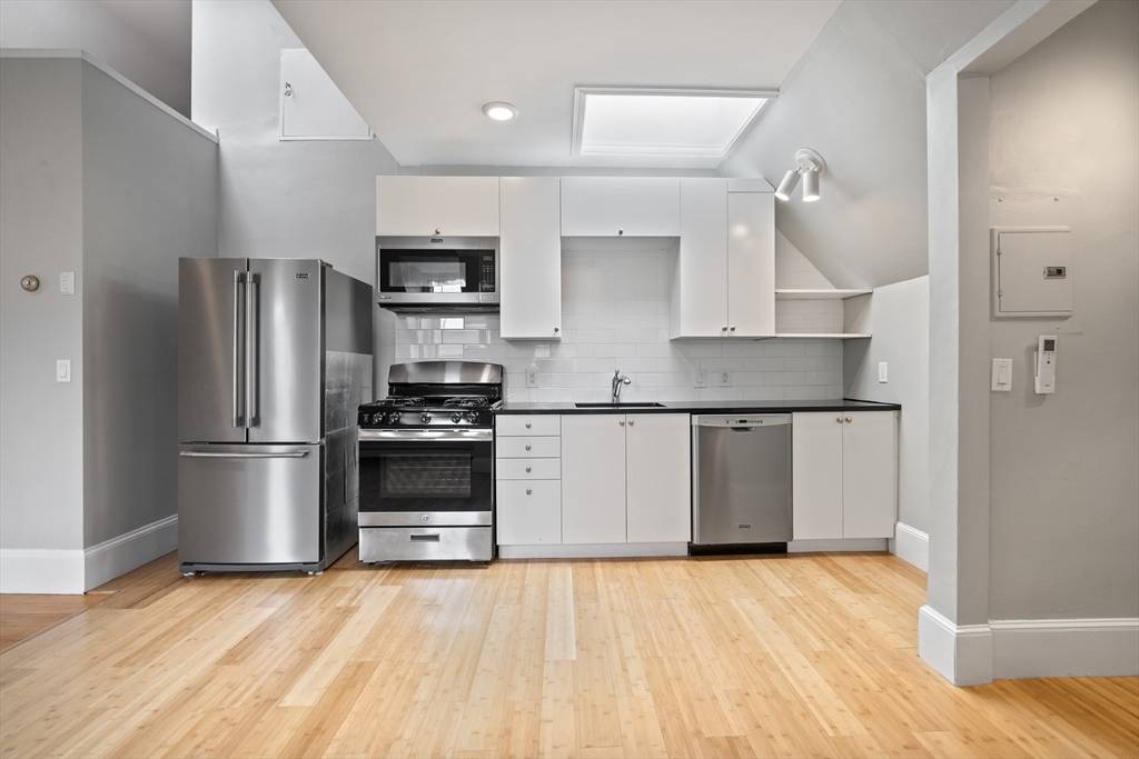 Cambridge, MA 02139,340 Harvard Street #4