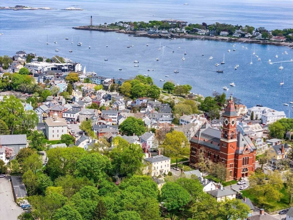 Marblehead, MA 01945,159 Elm St. #2