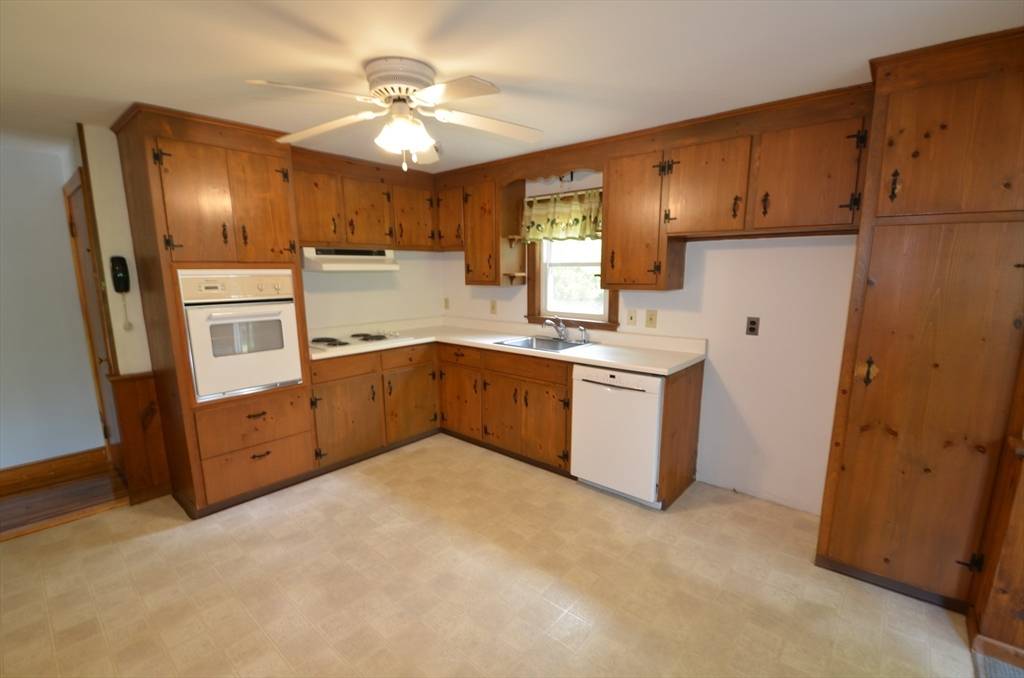 Medway, MA 02053,5 Vernon Road