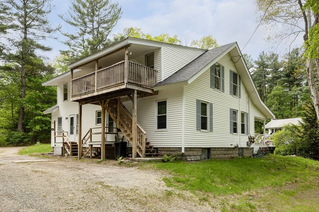 Grafton, MA 01560,67 Maple Ave