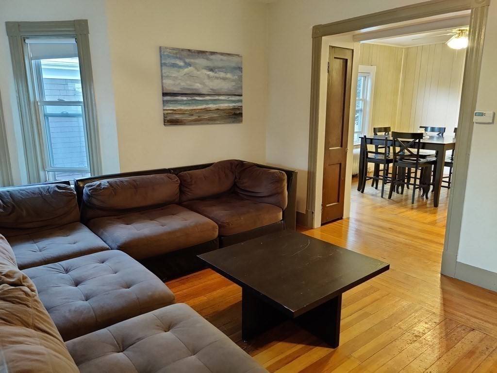 Medford, MA 02155,132 George St. #2