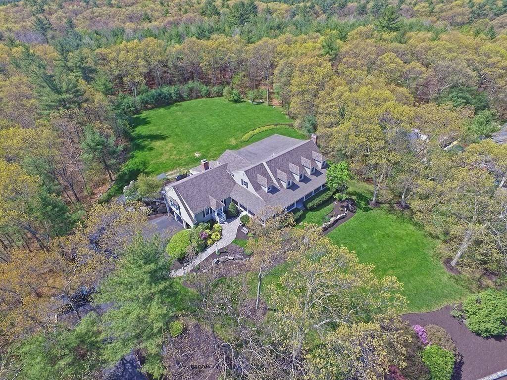 Norfolk, MA 02056,10 Stop River Rd