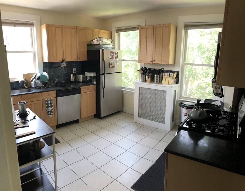 Boston, MA 02135,13 Sparhawk Street #2