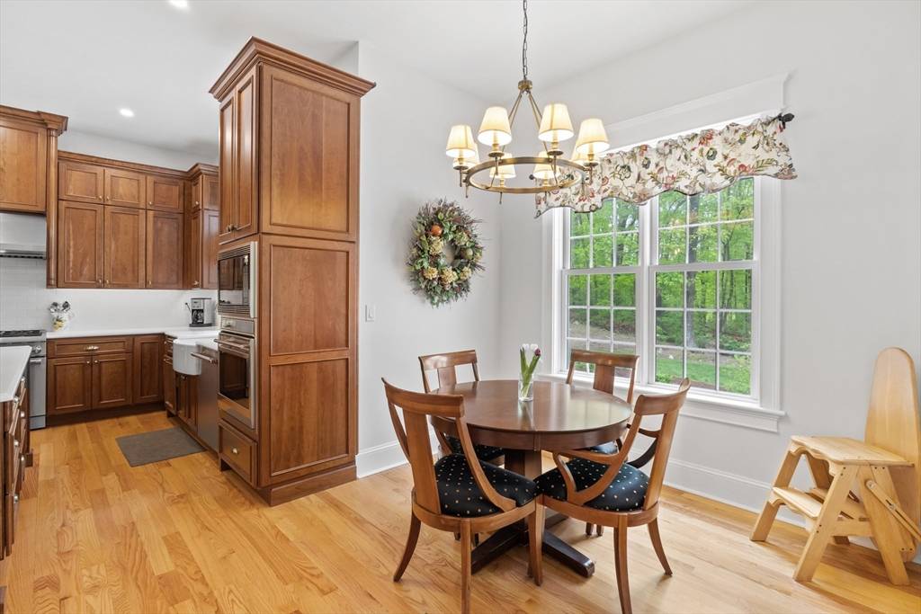92 Cherry St Shrewsbury, MA 01545