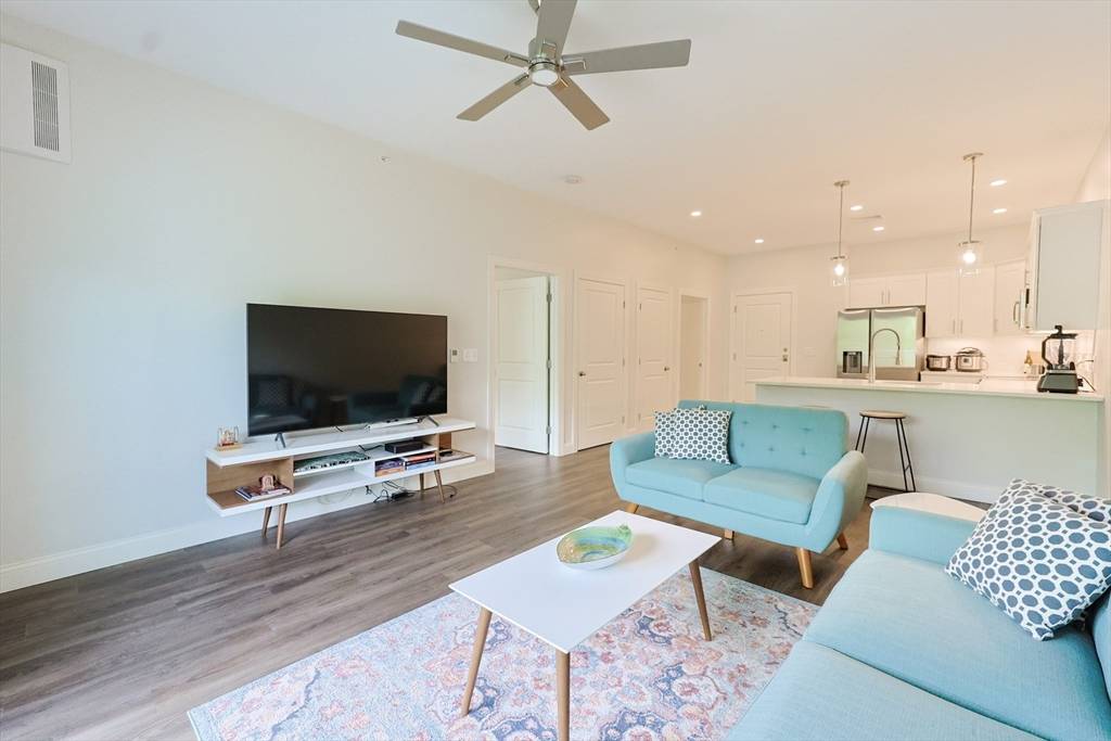 Clinton, MA 01510,3312 Briarwood Vlg #3312
