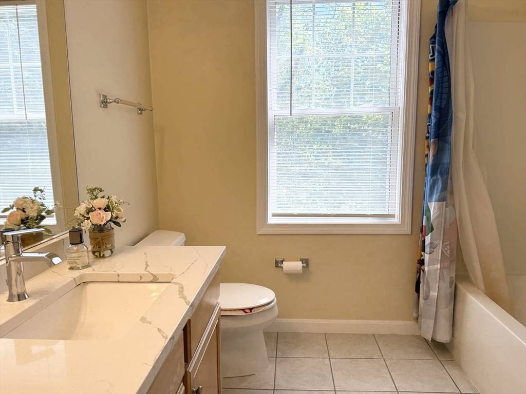 5 Samantha Way #5 Acton, MA 01720
