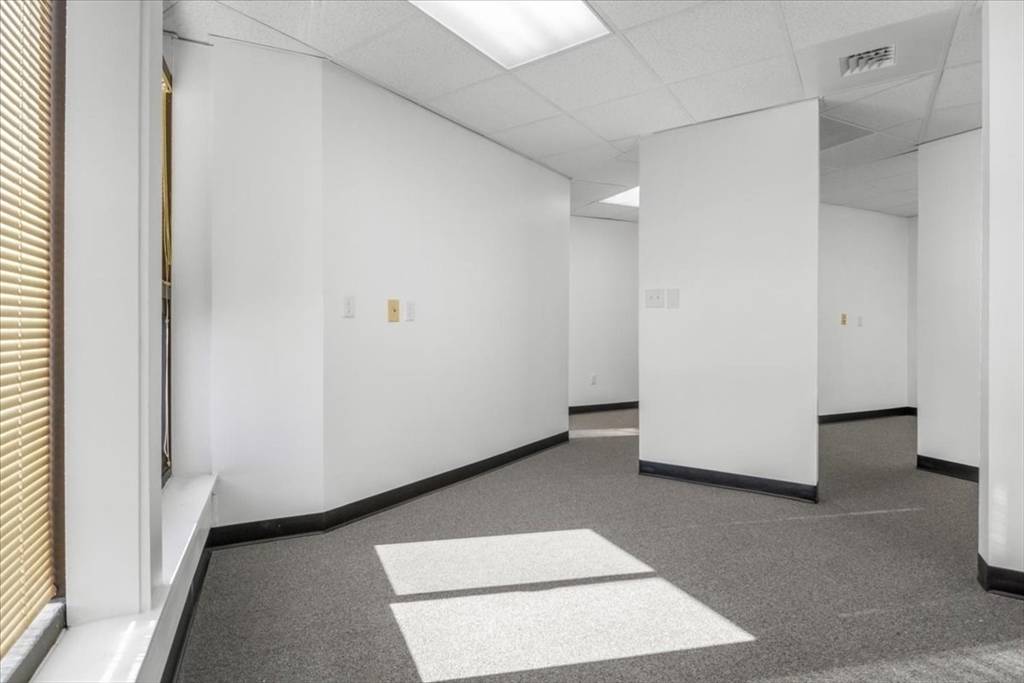 Brockton, MA 02301,478 Torrey Street #9
