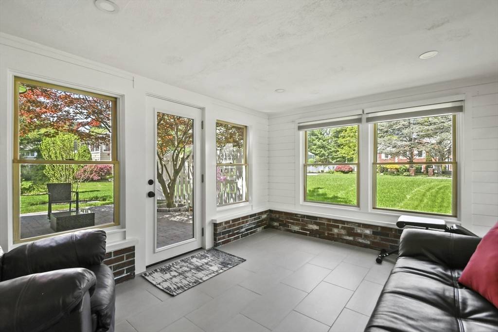 Lynnfield, MA 01940,8 Longbow Circle