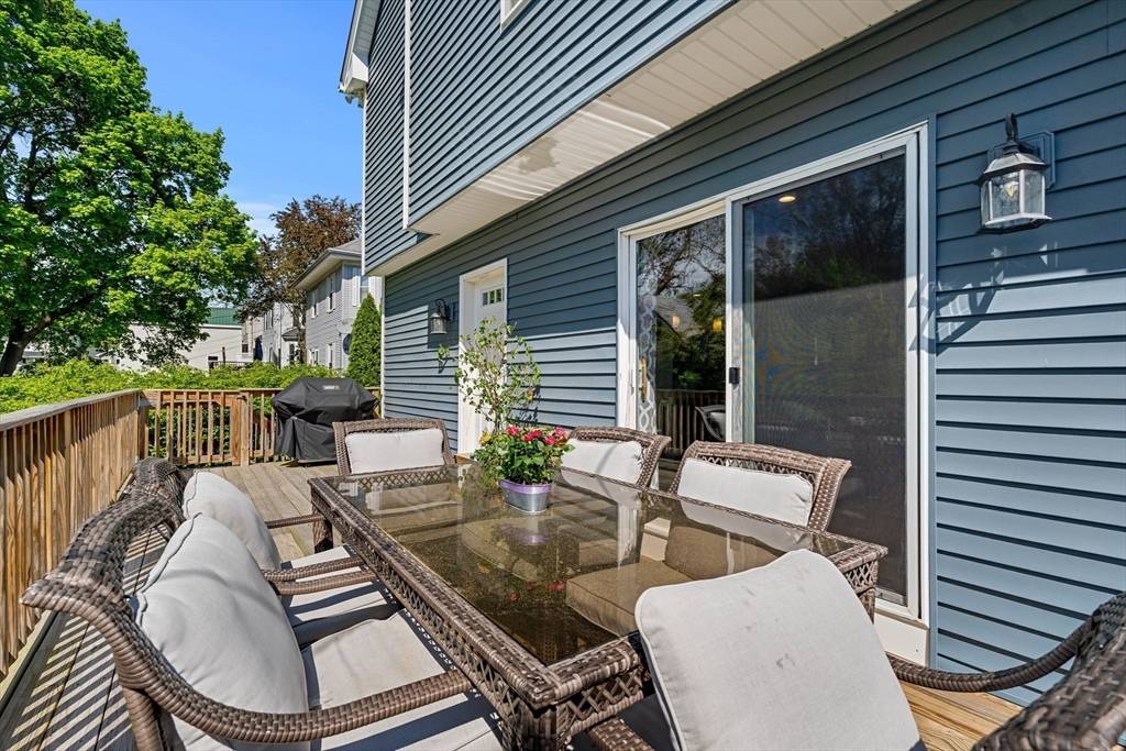 Haverhill, MA 01830,10 Brickett Ave.