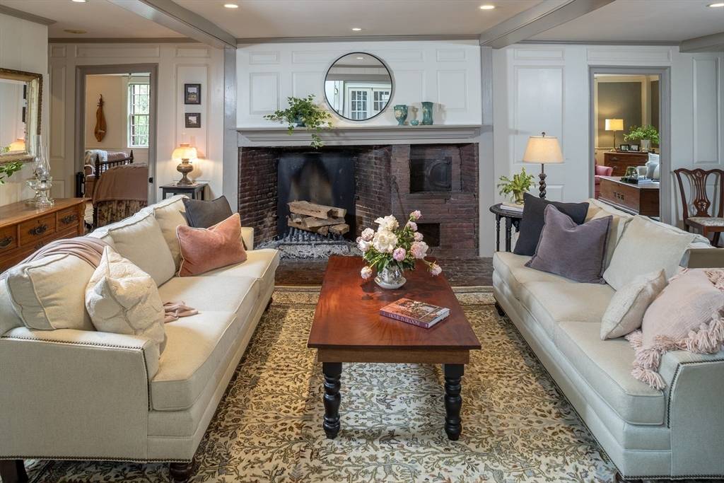 140 Palmer Road Plympton, MA 02367