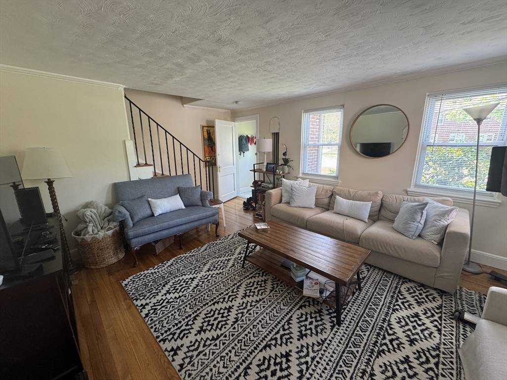 Newton, MA 02461,7-9 Payne Road #9