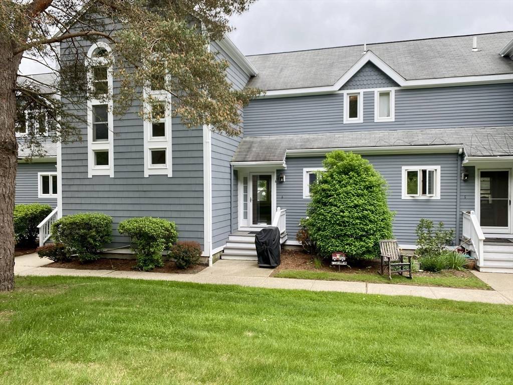 Blackstone, MA 01504,4 Fairway Lane #4