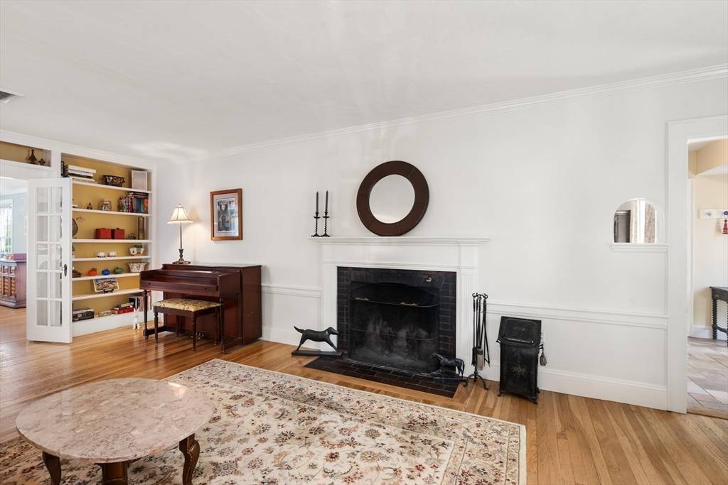 Needham, MA 02492,56 Laurel Drive