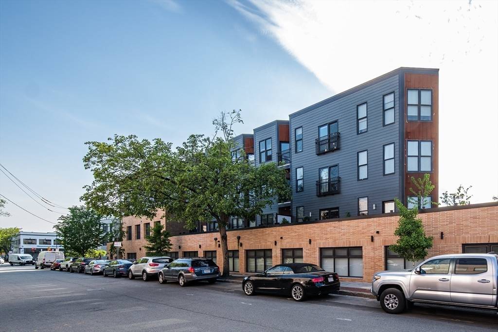 Cambridge, MA 02141,305 Webster #104