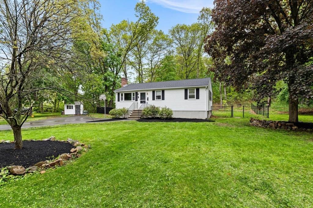 Andover, MA 01810,25 Fleming Avenue