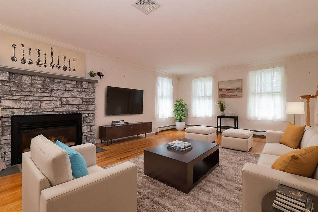 Weymouth, MA 02189,10 Hanifan Lane