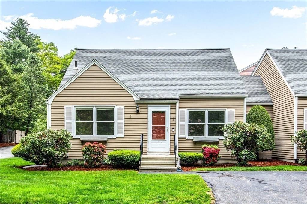 Foxboro, MA 02035,88 Cocasset St #1