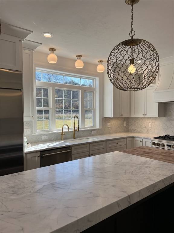 Grafton, MA 01536,16 Clearview Street