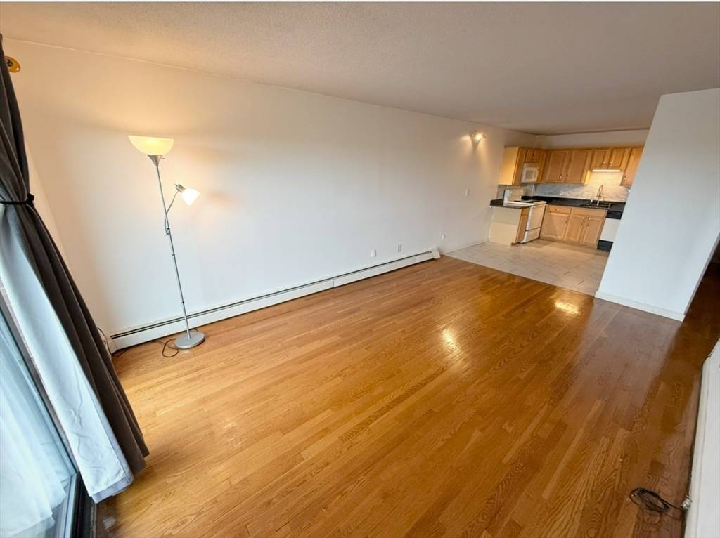 Watertown, MA 02472,164 Galen #83