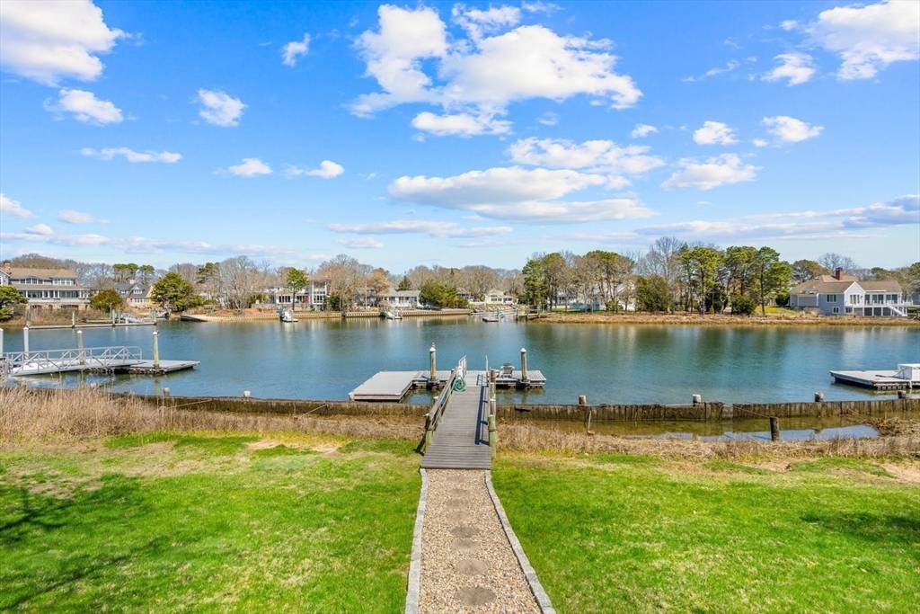 Mashpee, MA 02649,160 Waterway