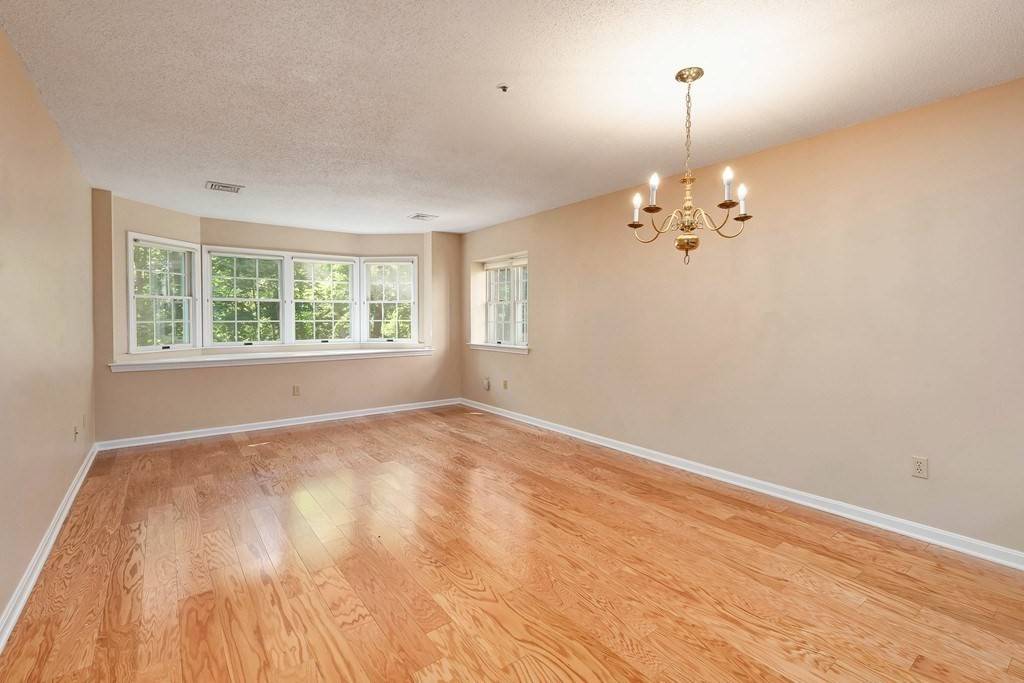 North Andover, MA 01845,148 Main Street #K125