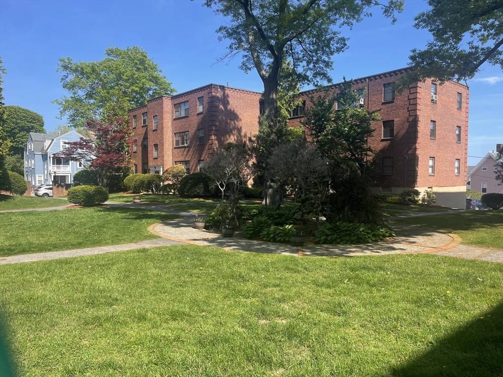Lynn, MA 01902,109-1 Nahant Street #1