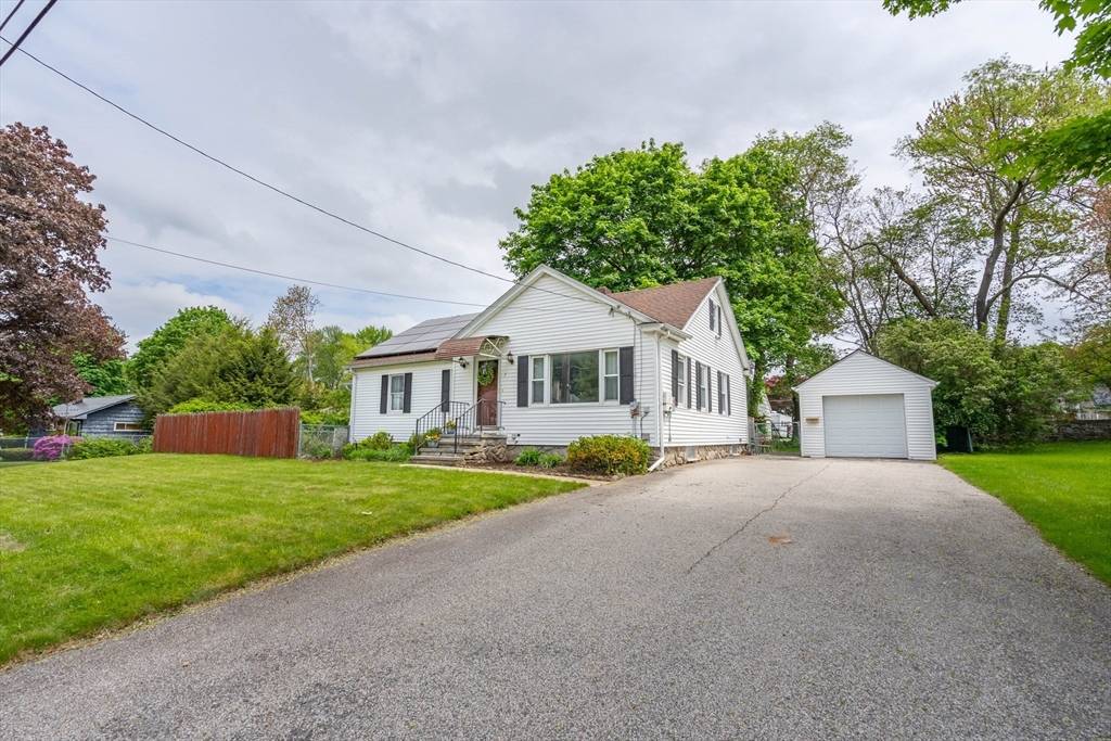 Dudley, MA 01571,7 Prospect Ave