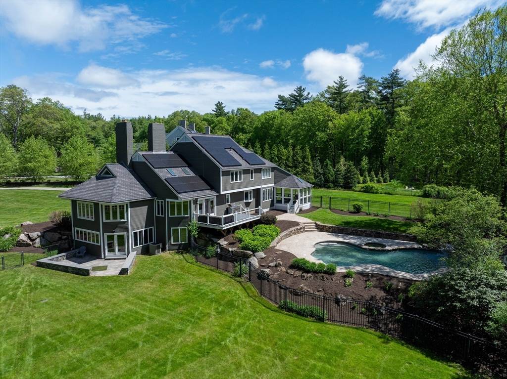 Hopkinton, MA 01748,121 Pond St