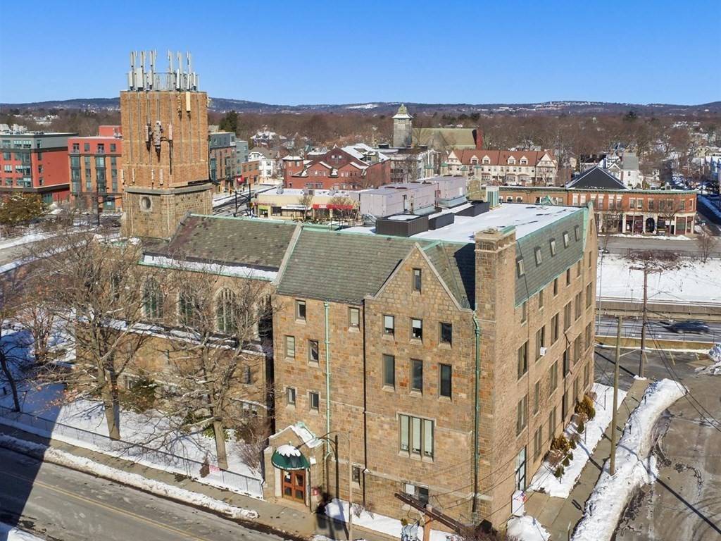 Newton, MA 02460,288 Walnut St #1