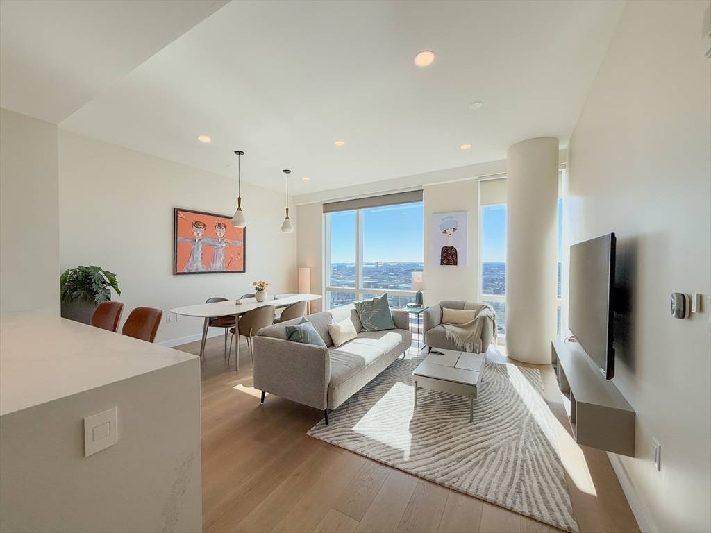 Boston, MA 02215,188 Brookline Ave #20B