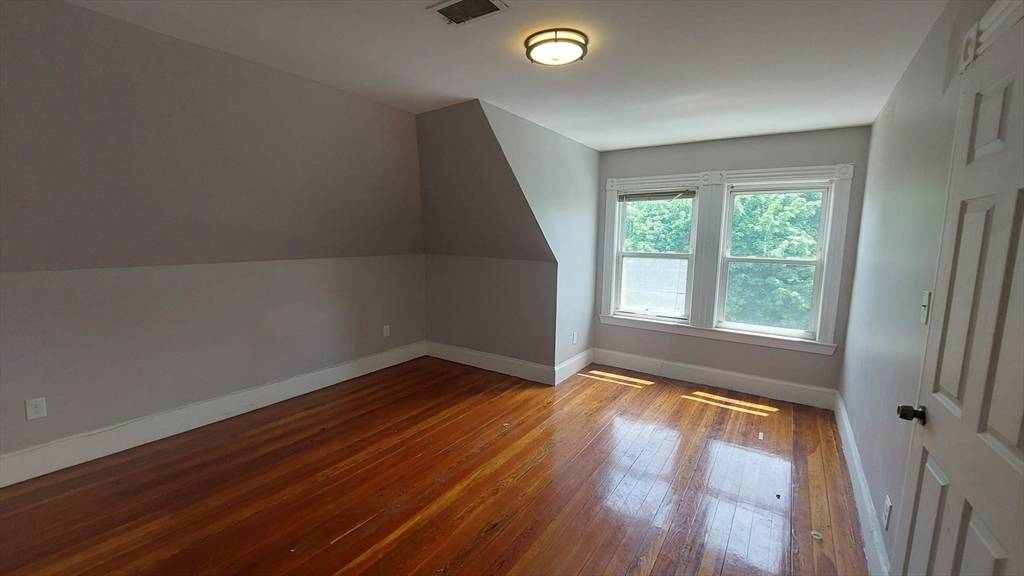 Boston, MA 02122,31 Bullard St. #3