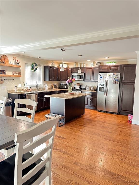 Fall River, MA 02721,35 Lewiston St