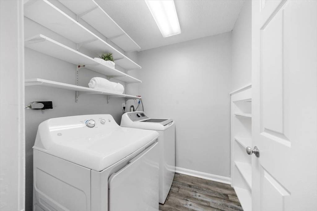 3 Beals Cove Rd #E Hingham, MA 02043