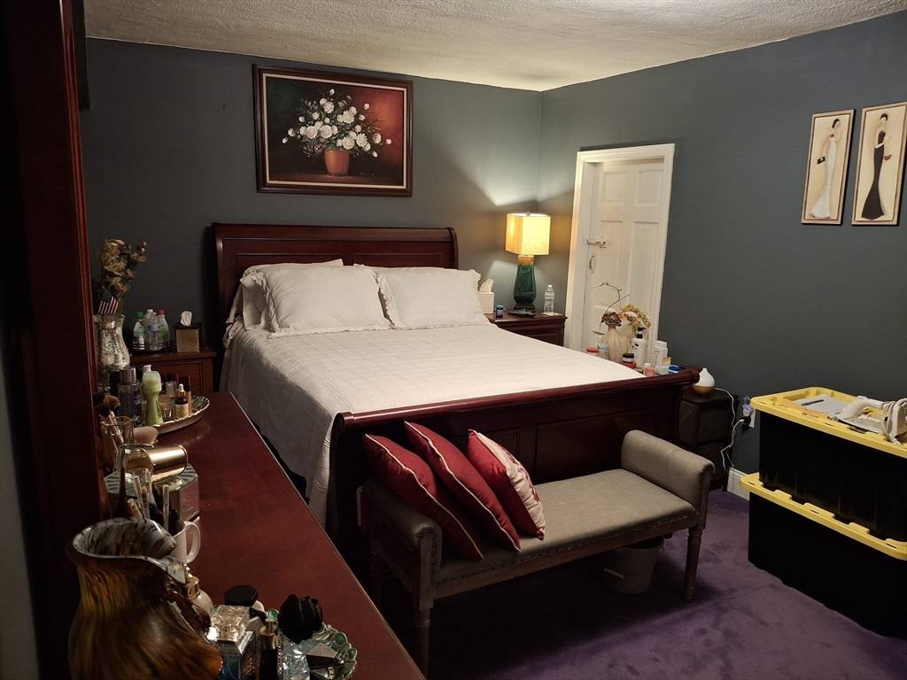 Malden, MA 02148,217-221 Highland Ave #2