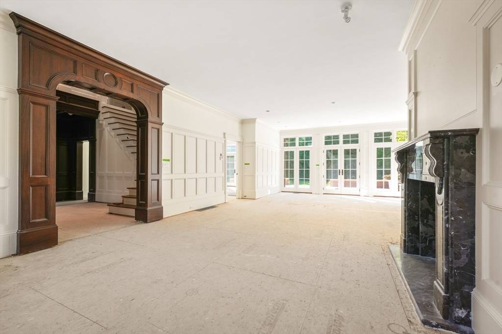 Brookline, MA 02467,118 Woodland Road