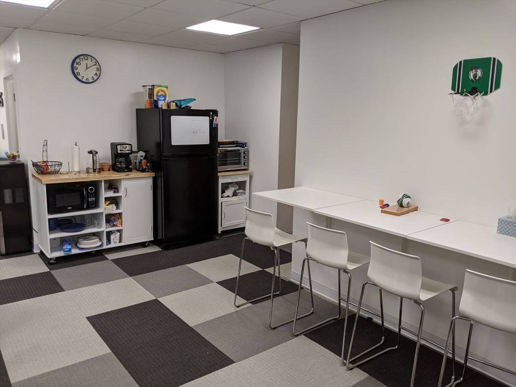 Cambridge, MA 02139,552 Massachusetts Ave #204