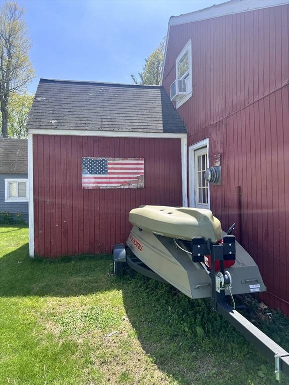 Sterling, MA 01564,18 Laurel Ave